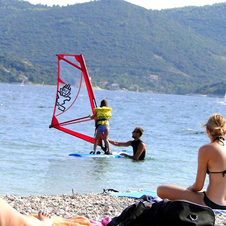 Villa Loviste Paradise Екстериор снимка
