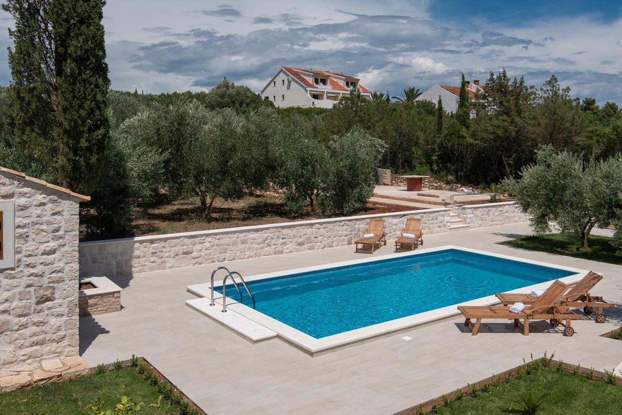 Villa Loviste Paradise Екстериор снимка
