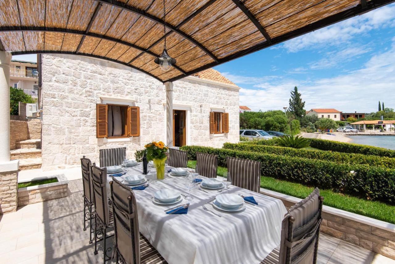 Villa Loviste Paradise Екстериор снимка