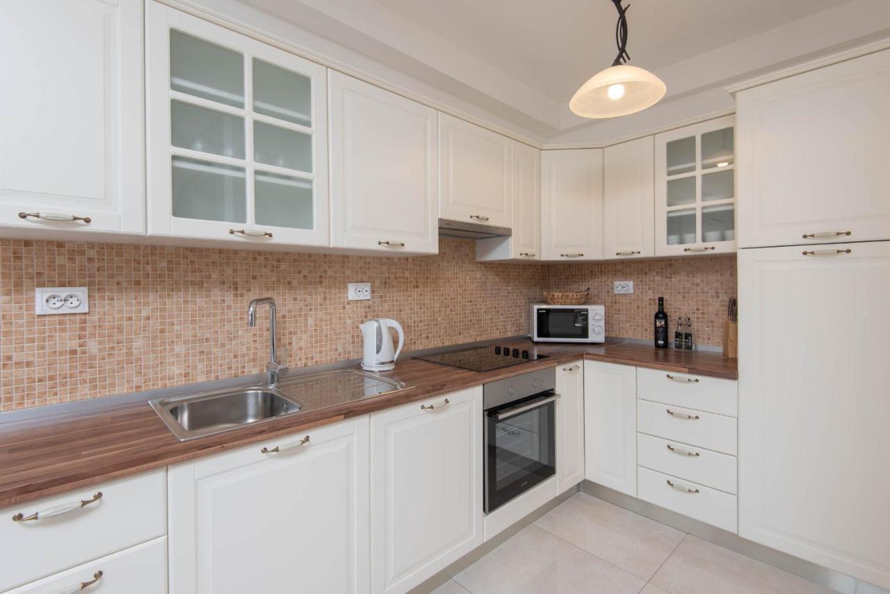 Villa Loviste Paradise Екстериор снимка